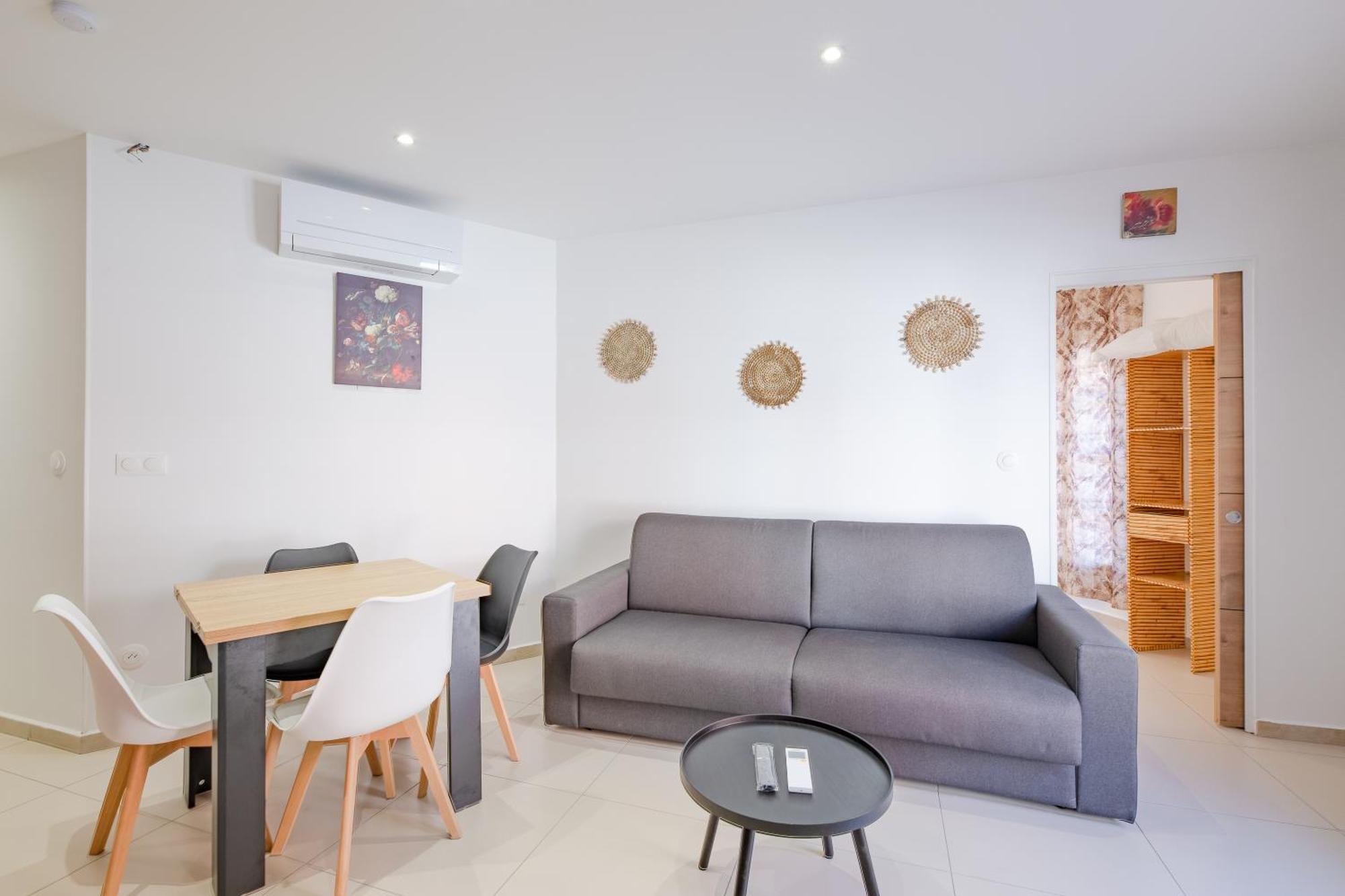 Free Sun Appart Frejus Exterior photo