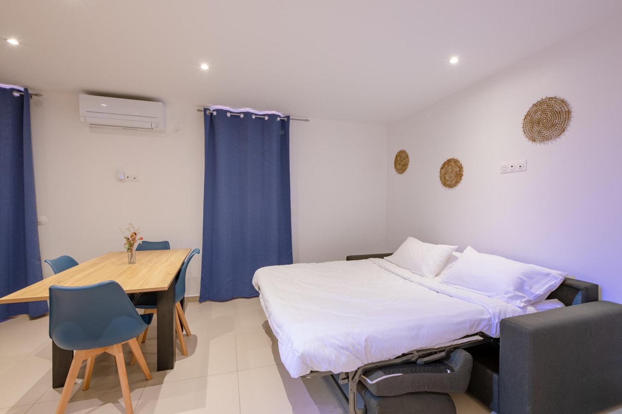 Free Sun Appart Frejus Exterior photo